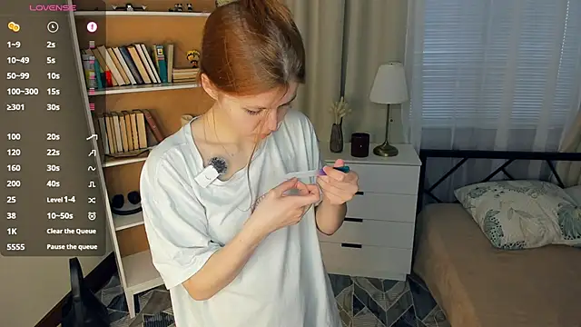 ReikoNothstein online show from April 11, 6:40 am