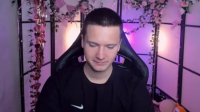 ZackVibe online show from April 14, 5:13 am