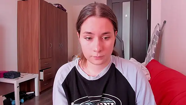 MioMoonlight online show from April 12, 10:53 am