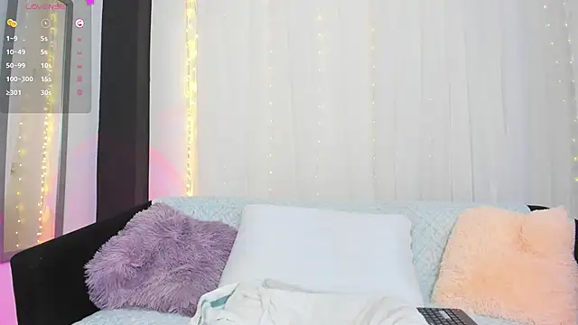 Sofia Mature  online show from June 9, 7:25 pm