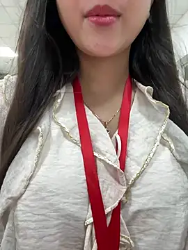 Skinny asianMILF online show from May 22, 5:03 am