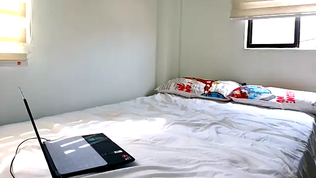 Snapshot of andrew_1520 chatting on November 10, 6:18 pm andrew 1520 online show from November 10, 6:18 pm