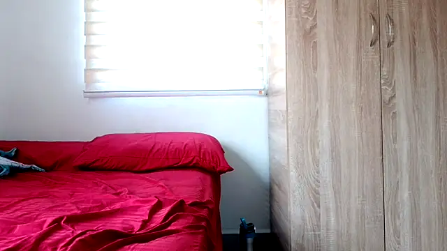 Snapshot of andrew_1520 chatting on November 19, 6:30 pm andrew 1520 online show from November 19, 6:30 pm