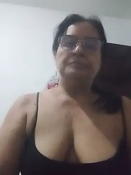 Snapshot of PienCanela chatting on June 19, 12:59 am PienCanela online show from June 19, 12:59 am