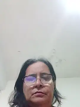 Snapshot of PienCanela chatting on July 15, 11:37 am PienCanela online show from July 15, 11:37 am