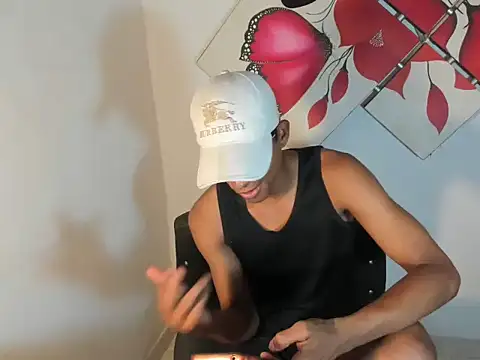 Snapshot of ozunabigcock chatting on April 12, 6:29 am ozunabigcock online show from April 12, 6:29 am