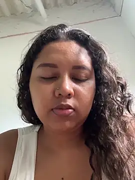 Snapshot of Ninibella chatting on April 14, 8:26 pm Ninibella online show from April 14, 8:26 pm