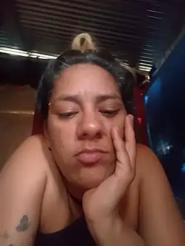 Snapshot of melysexy chatting on May 13, 2:58 pm melysexy online show from May 13, 2:58 pm