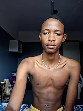 youngAndReckles online show from April 16, 5:52 am