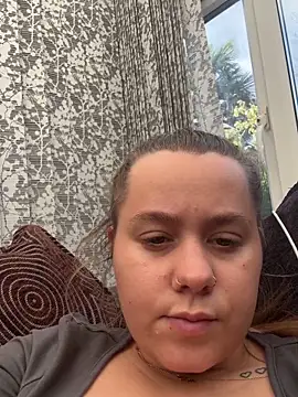 Snapshot of OliviaJadeXx chatting on June 10, 2:05 pm OliviaJadeXx online show from June 10, 2:05 pm