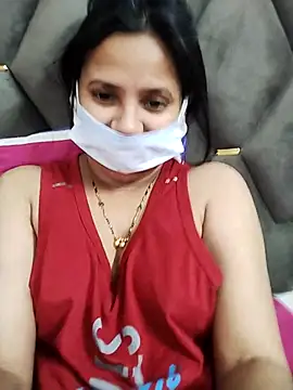 Snapshot of filmycoupleash1 chatting on April 19, 11:53 am filmycoupleash1 online show from April 19, 11:53 am