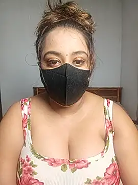 Suger Lips 99 online show from June 13, 5:00 pm