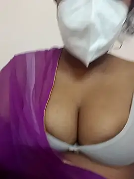 Snapshot of baby_queen886 chatting on April 14, 6:14 pm baby queen886 online show from April 14, 6:14 pm