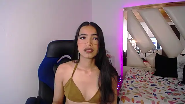 Miaa ferrari1 online show from June 9, 12:17 pm