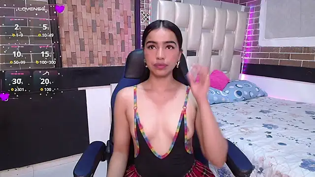Miaa ferrari1 online show from July 9, 1:04 pm