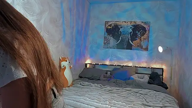 AuraLune   online show from May 28, 2:03 pm