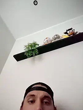 HugoEspada1 online show from April 21, 5:58 am