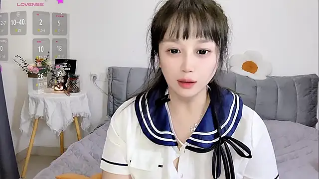 Niveas  online show from April 14, 2:50 am