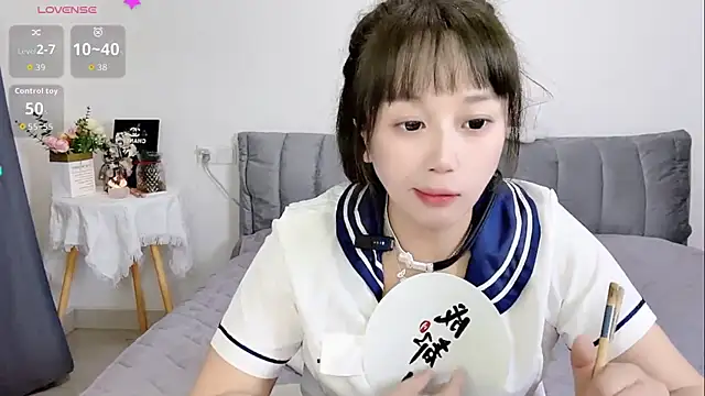 Niveas  online show from April 14, 11:00 pm