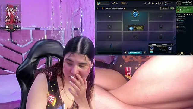 Snapshot of SariBloomy chatting on April 16, 4:46 am SariBloomy online show from April 16, 4:46 am