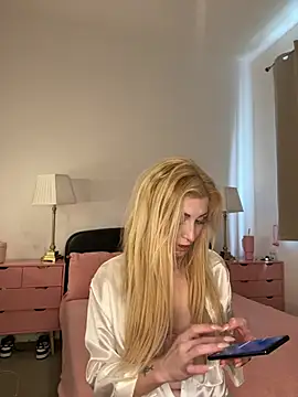 darkglitter26 online show from June 30, 1:12 pm