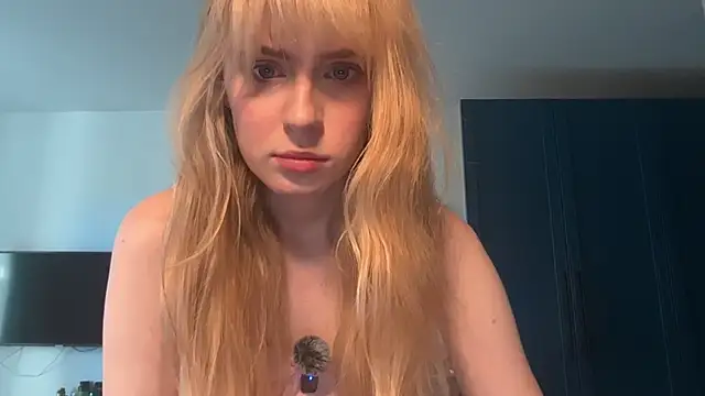 AliceStruble online show from May 14, 11:39 am