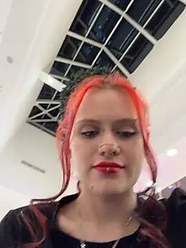 Snapshot of FoxyMood chatting on April 14, 2:23 pm FoxyMood online show from April 14, 2:23 pm