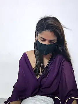sexy bhabhii online show from July 4, 9:21 pm