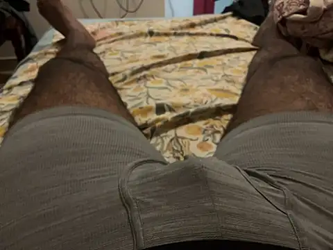 smalldick1202 online show from April 14, 10:16 pm