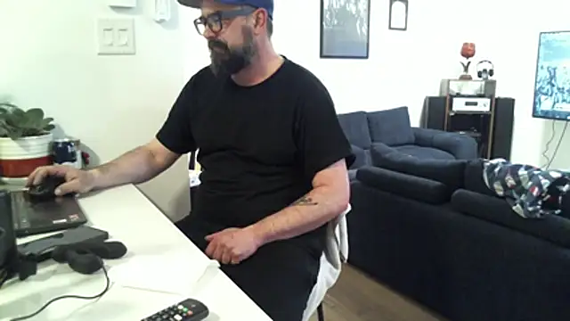 Danos47x online show from April 15, 10:32 pm