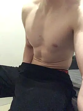 maxence 096 online show from April 18, 9:15 pm