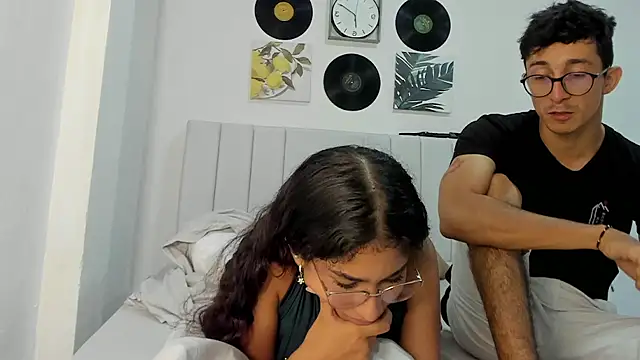 Snapshot of alanandtifany chatting on July 5, 11:12 pm alanandtifany online show from July 5, 11:12 pm