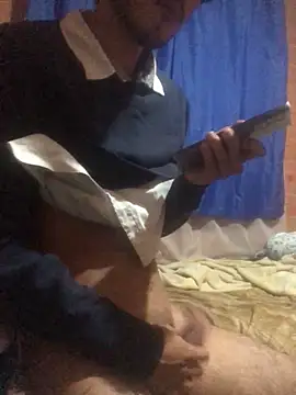 fredystonee25 online show from April 19, 3:28 am