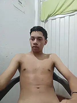 Snapshot of curious_straight_guy chatting on July 9, 2:21 pm curious straight guy online show from July 9, 2:21 pm