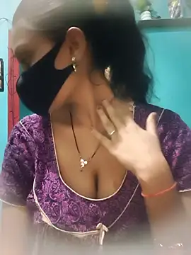 BaddieUnleashed online show from April 14, 7:36 am