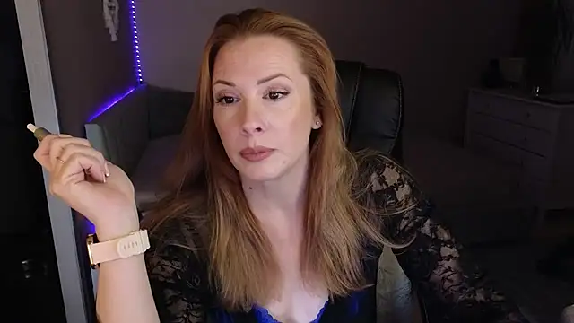 Sharon Red online show from December 18, 4:46 pm