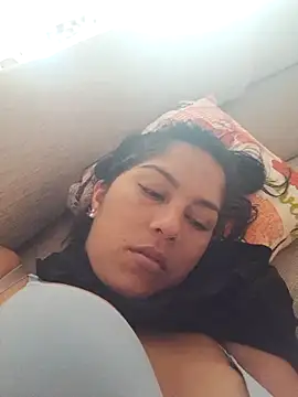 Snapshot of Bandida553 chatting on April 13, 6:13 pm Bandida553 online show from April 13, 6:13 pm