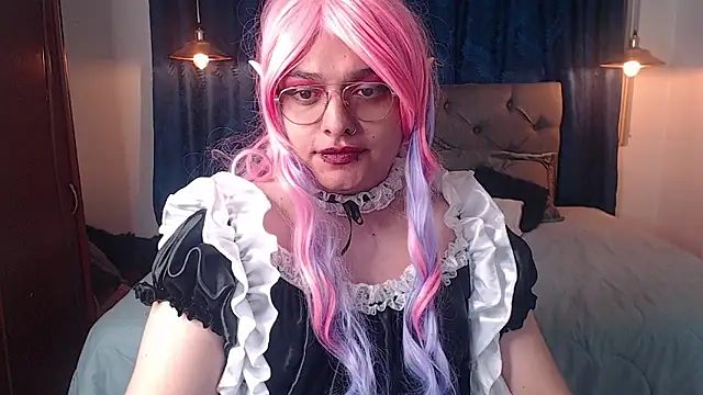 luna snow  online show from April 15, 4:03 pm