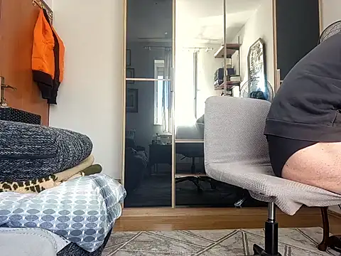 matteopeder online show from May 3, 11:27 am
