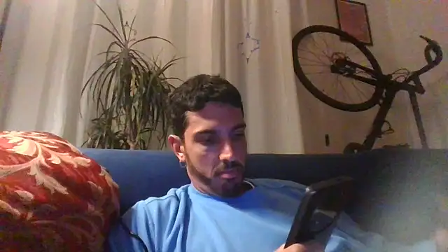 Snapshot of Bucefalo2024 chatting on April 13, 6:13 pm Bucefalo2024 online show from April 13, 6:13 pm