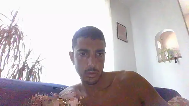 Snapshot of Bucefalo2024 chatting on July 18, 8:29 am Bucefalo2024 online show from July 18, 8:29 am