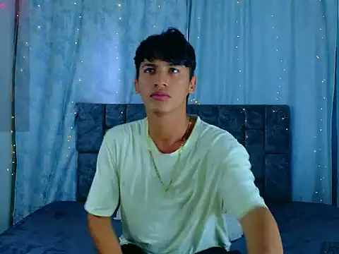IhanKing online show from May 28, 7:33 pm