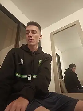 Snapshot of Danny_Farret chatting on April 15, 2:07 am Danny Farret online show from April 15, 2:07 am