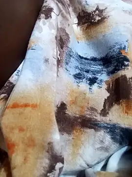 Beverlyswees online show from April 19, 2:16 pm