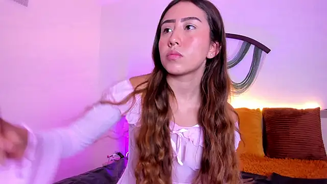 Snapshot of Molly_Sweet__ chatting on July 9, 4:22 pm Molly Sweet online show from July 9, 4:22 pm