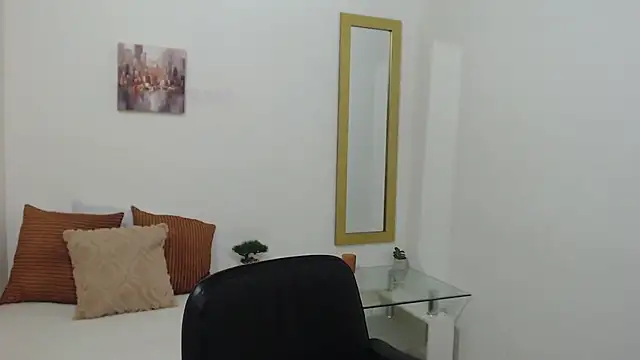 Georgina DelaCruz online show from April 15, 2:35 pm