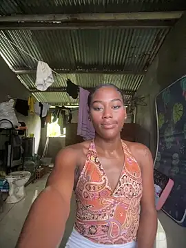 SofiNoirX online show from May 12, 5:10 pm