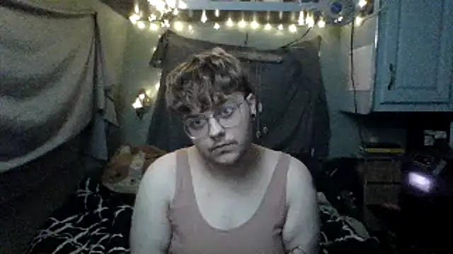 BashfulEmby online show from April 16, 4:35 am