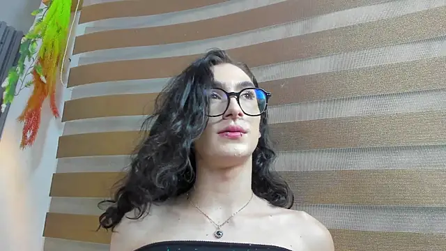 Snapshot of Shammy_rosse chatting on June 29, 7:58 pm Shammy rosse online show from June 29, 7:58 pm