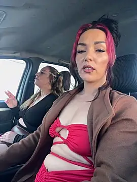 MeganFoxiyyy online show from May 6, 4:08 am